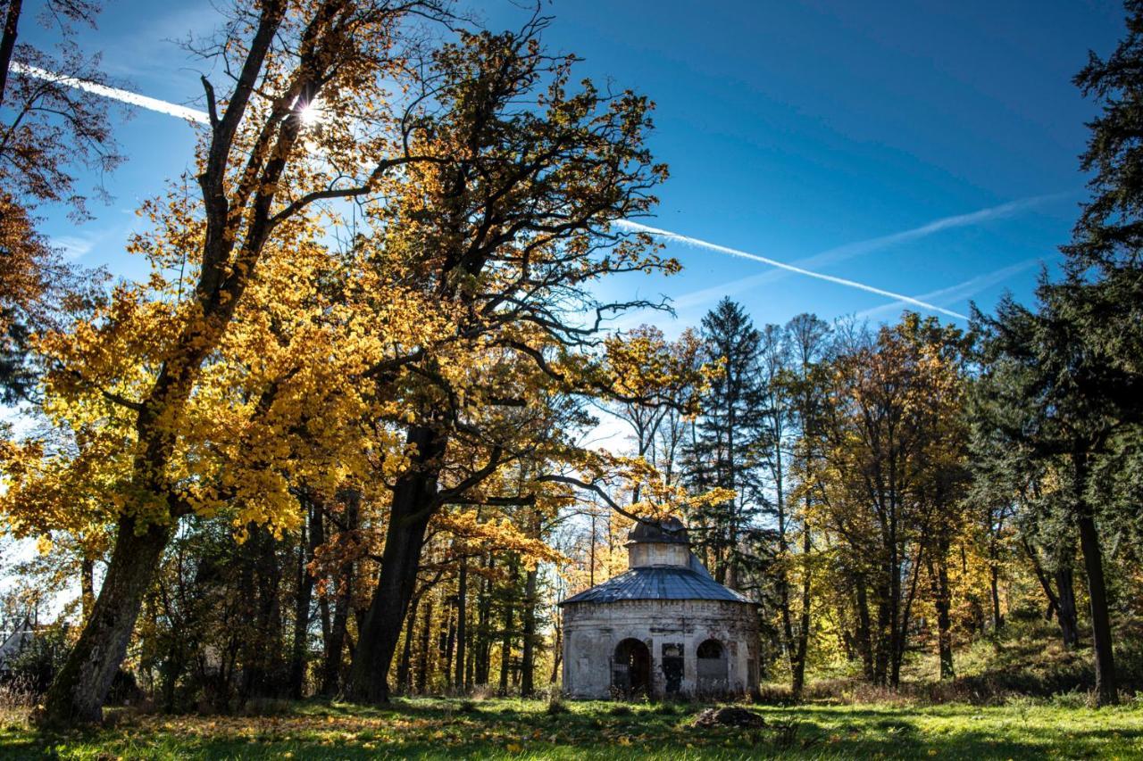 Palac Gorzanow Esterno foto